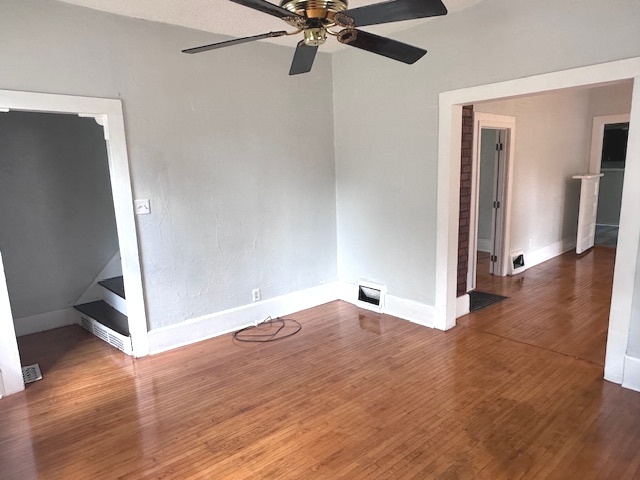 431 North Crystal Avenue Elgin, IL 60123 - Photo 16 of 31