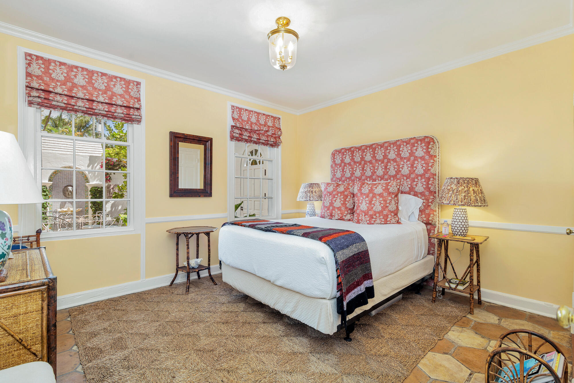 417 Peruvian Avenue, Unit 1 Palm Beach, FL 33480 - Photo 13 of 21 low-15