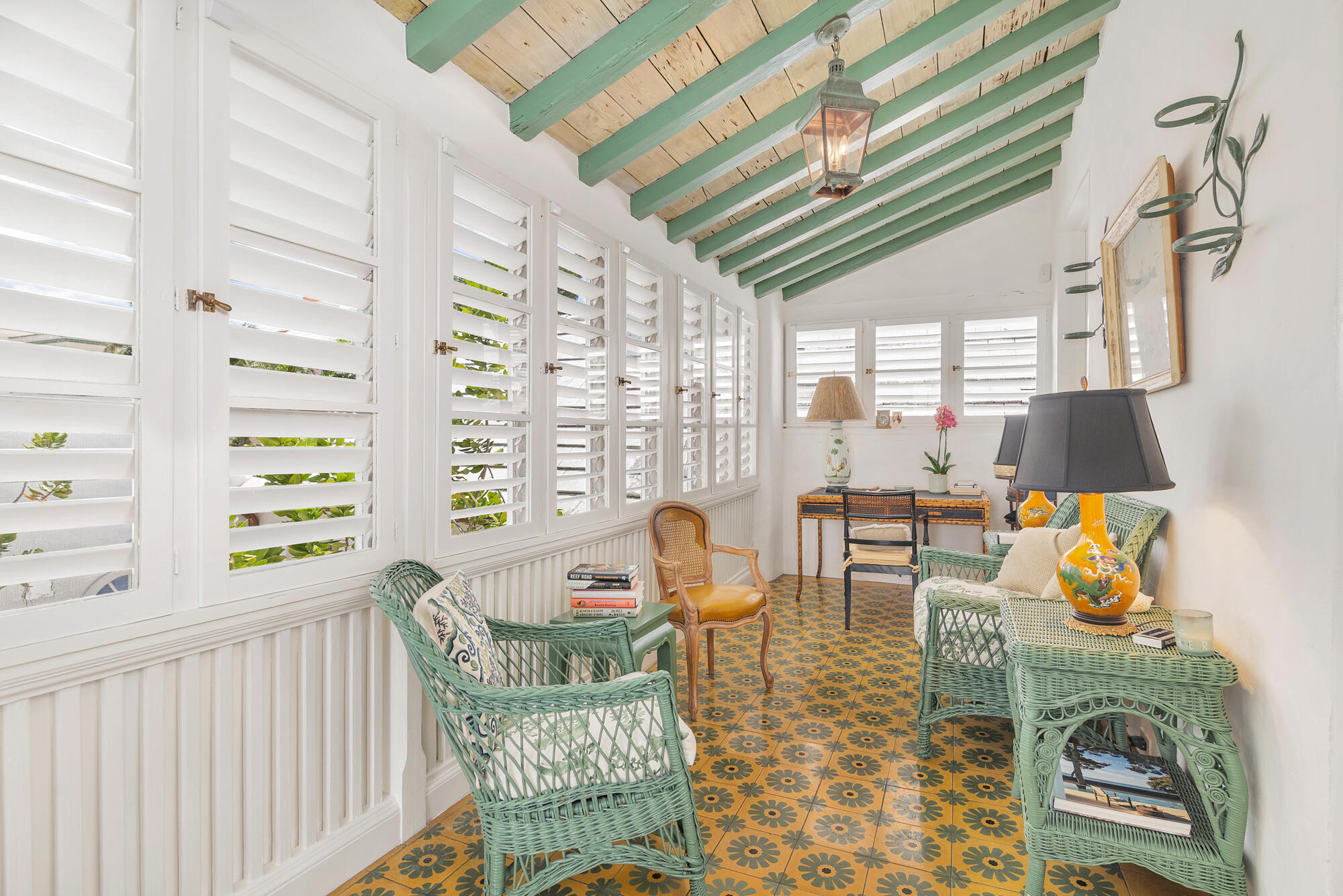 417 Peruvian Avenue, Unit 1 Palm Beach, FL 33480 - Photo 17 of 21 low-11