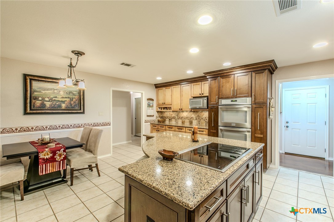 10941 Moffat Road Temple, TX 76502 - Photo 9 of 46