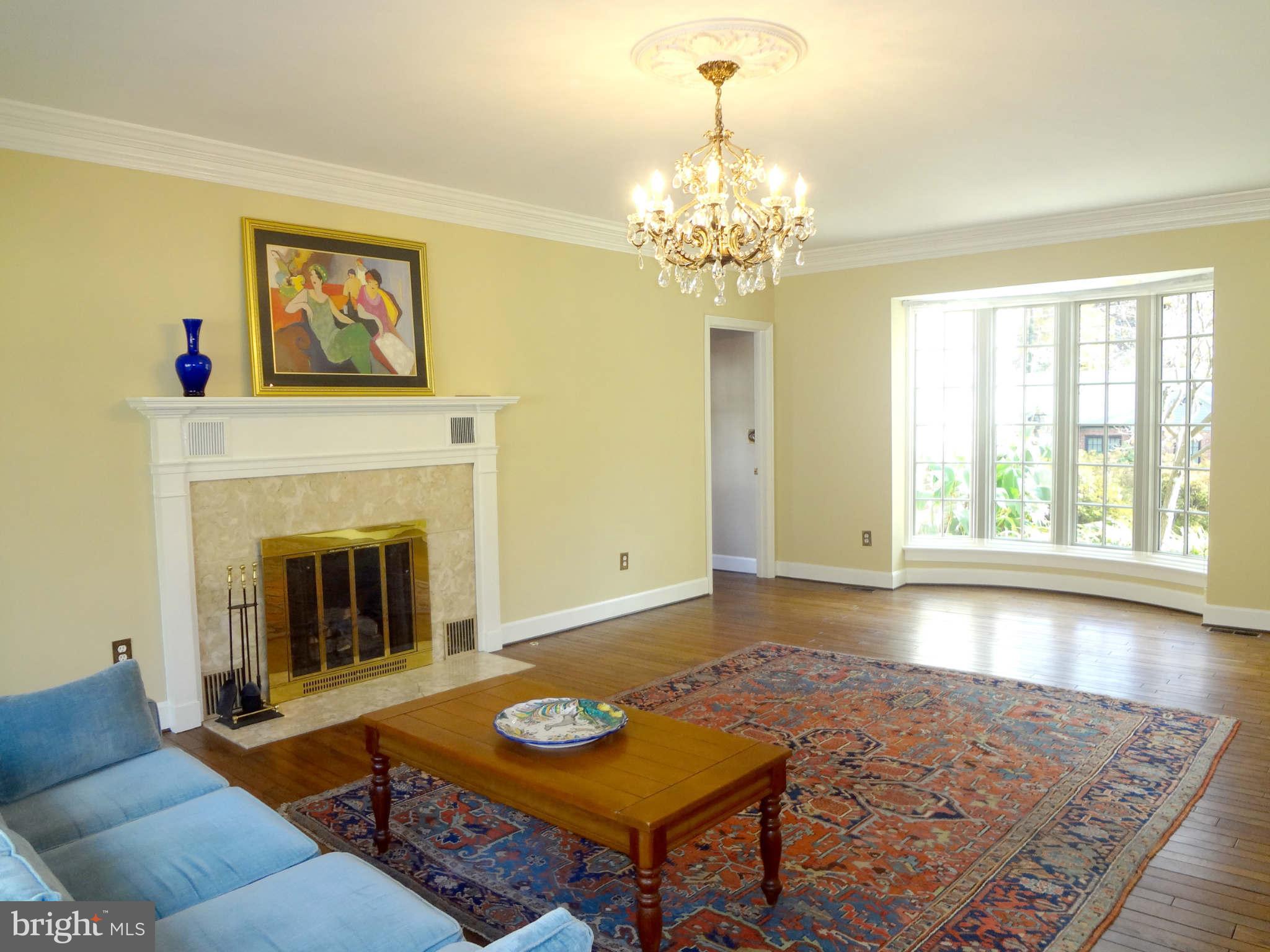 809 Villa Ridge Road Falls Church, VA 22046 - Photo 22 of 30 Living Room