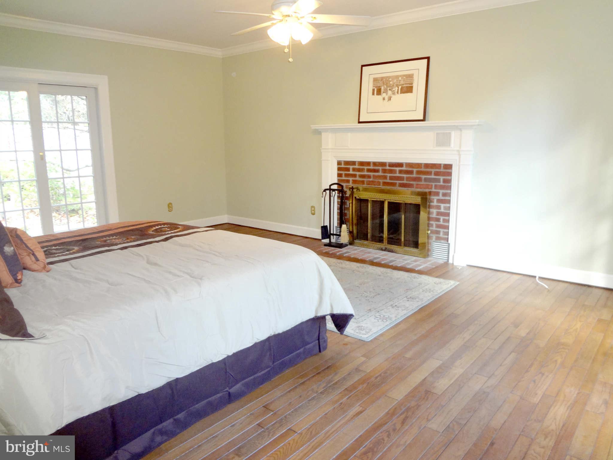 809 Villa Ridge Road Falls Church, VA 22046 - Photo 4 of 30 Bedroom (Master)