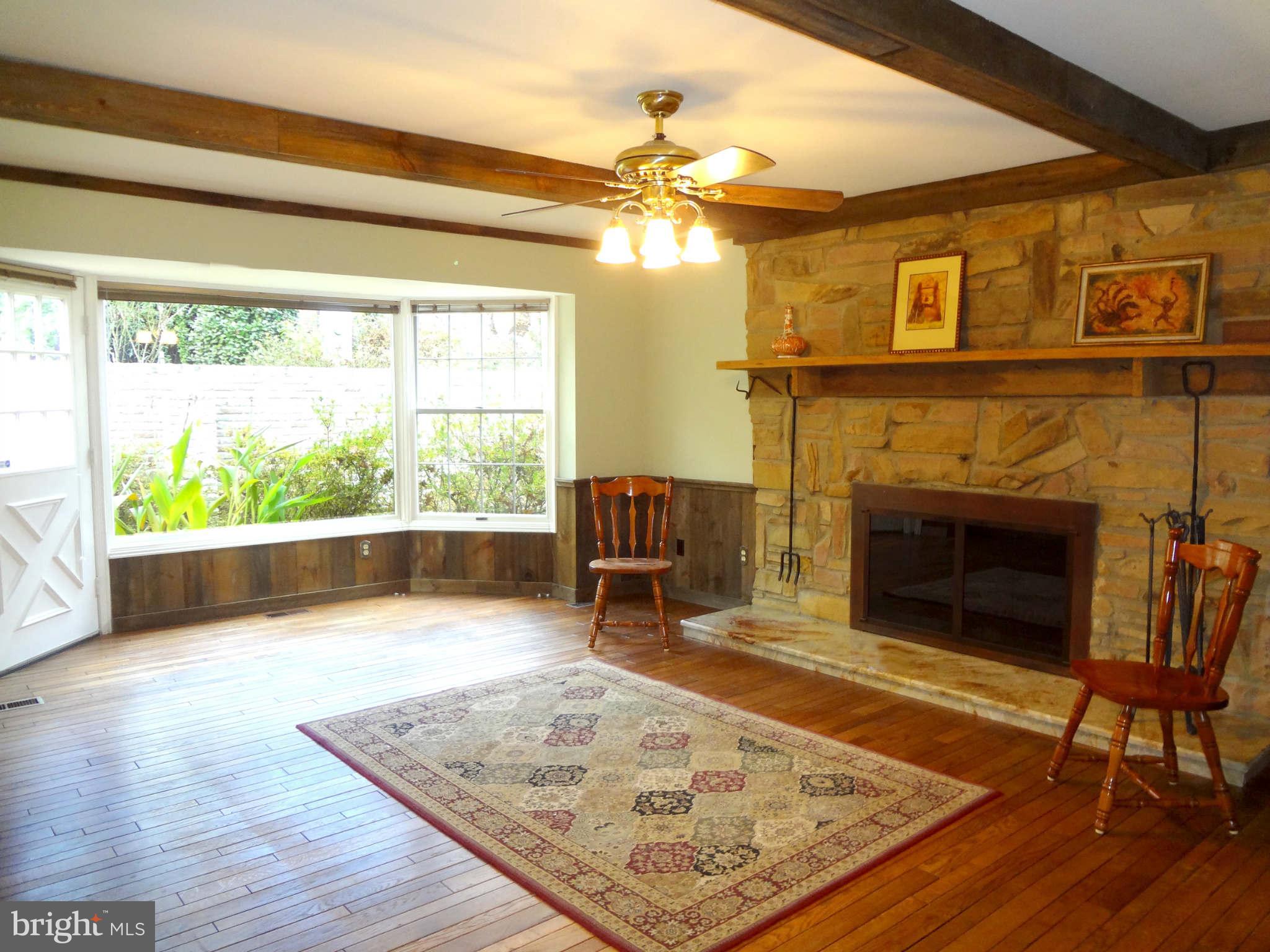 809 Villa Ridge Road Falls Church, VA 22046 - Photo 8 of 30 Family Room