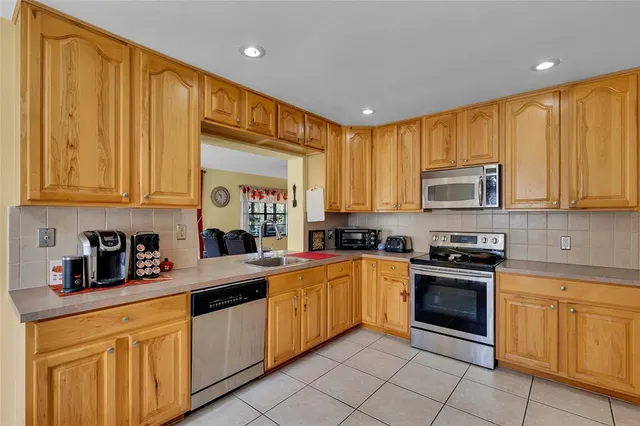 $399,900 | 9802 Northwest 75th Court, Tamarac, FL 33321