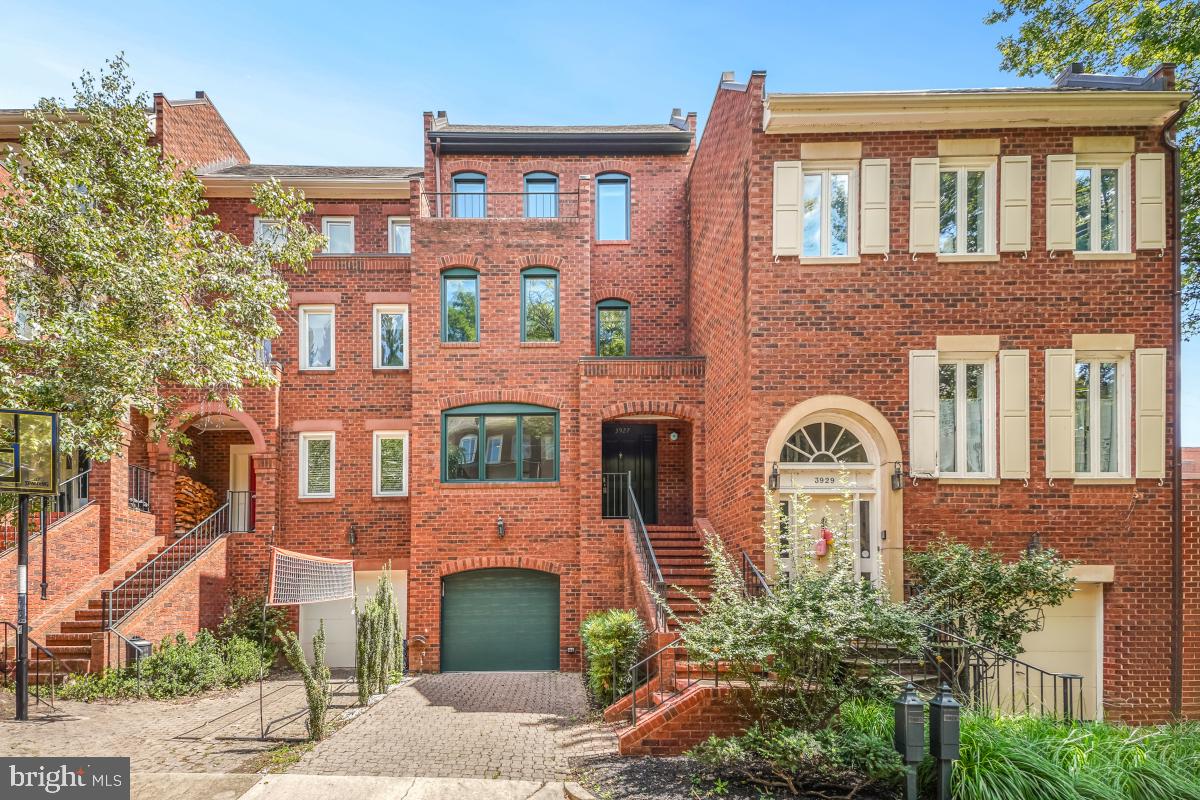 3927 Georgetown Court Northwest Washington, DC 20007 - Photo 2 of 36