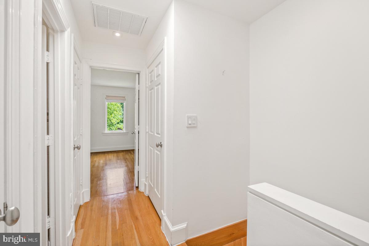 3927 Georgetown Court Northwest Washington, DC 20007 - Photo 23 of 36