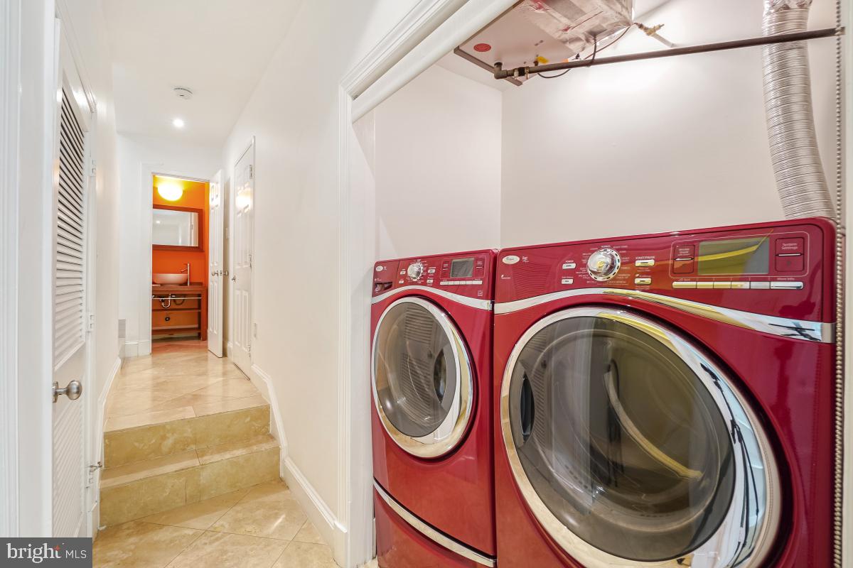 3927 Georgetown Court Northwest Washington, DC 20007 - Photo 27 of 36 Lower level laundry
