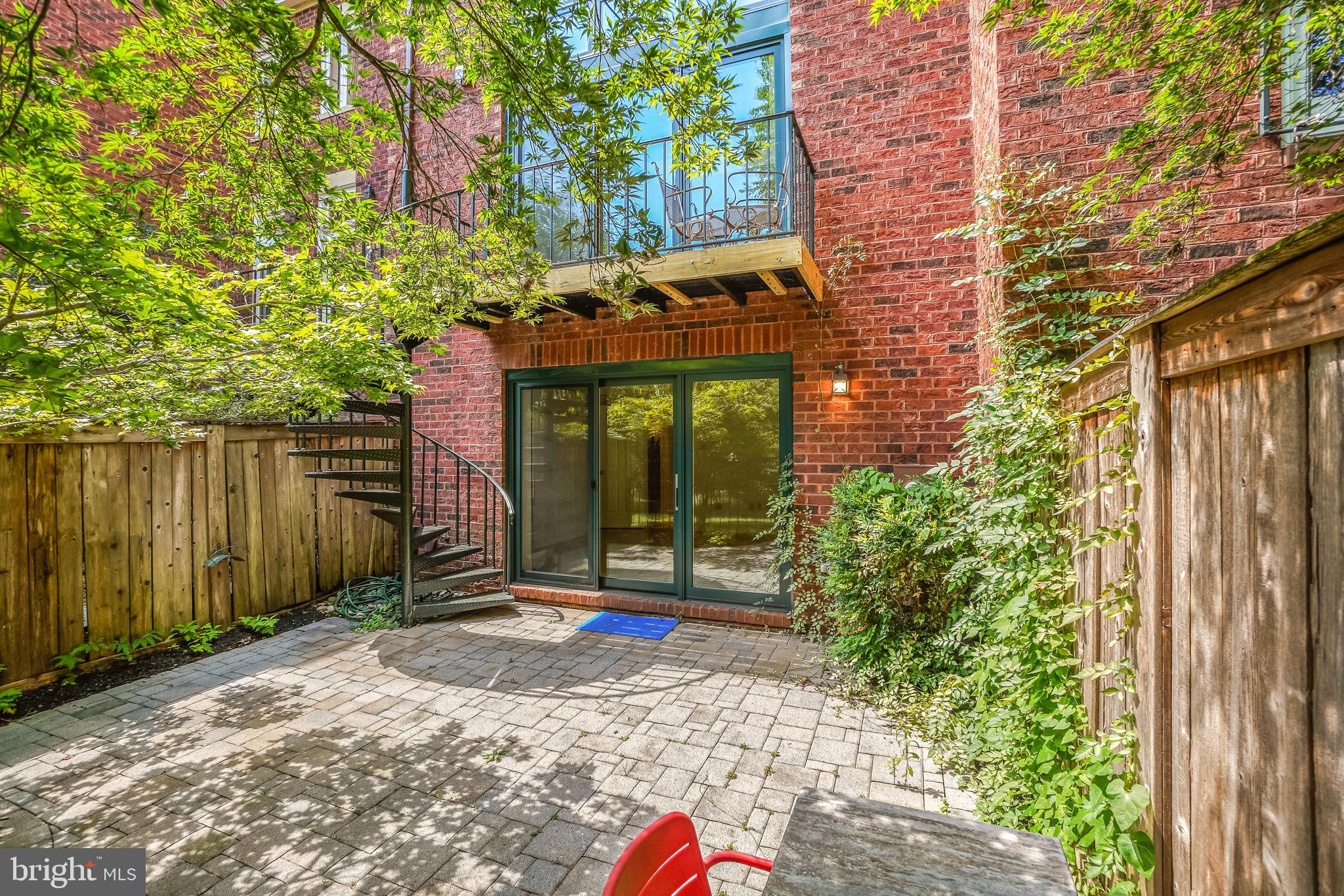 3927 Georgetown Court Northwest Washington, DC 20007 - Photo 33 of 36