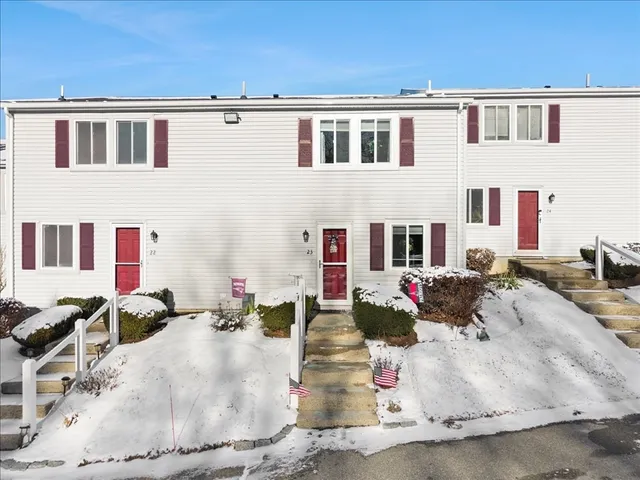 $359,900 | 168 Hart Street, Unit 23, Taunton, MA 02780