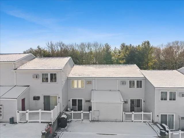 $359,900 | 168 Hart Street, Unit 23, Taunton, MA 02780