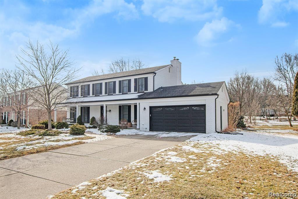 2371 Rancroft Beat Rochester Hills, MI 48306 - Photo 3 of 37