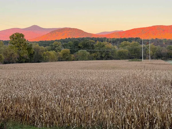 $749,000 | 3277 Creek Road, Clarendon, VT 05759
