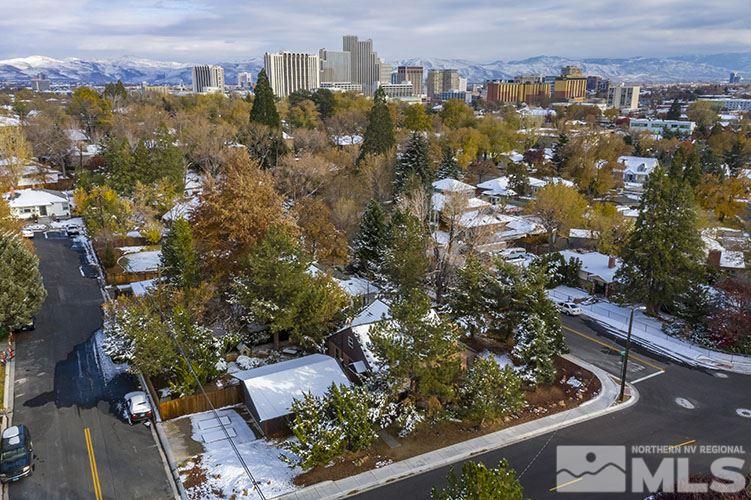 844 Whitaker Drive Reno, NV 89503 - Photo 11 of 34 an aerial view of multiple house