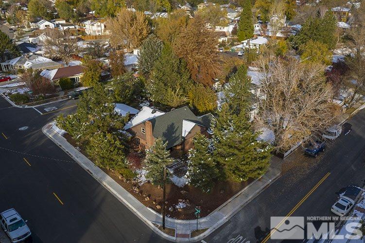 844 Whitaker Drive Reno, NV 89503 - Photo 3 of 34 a view of a garden from a balcony
