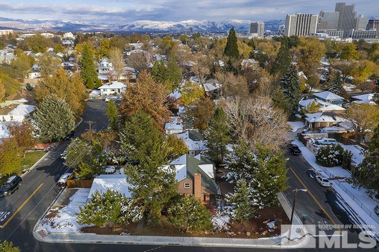 844 Whitaker Drive Reno, NV 89503 - Photo 5 of 34