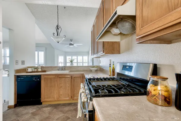 $650,000 | 1114 Redwood Boulevard, Novato, CA 94947