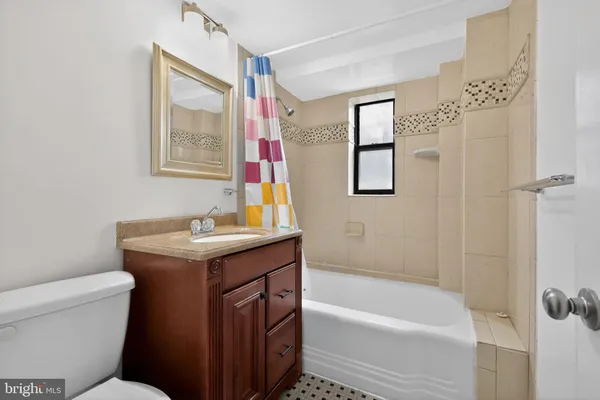$1,800 | 3701 Connecticut Avenue Northwest, Unit 337, Washington, DC 20008