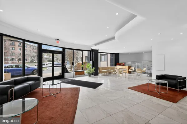 $1,800 | 3701 Connecticut Avenue Northwest, Unit 337, Washington, DC 20008