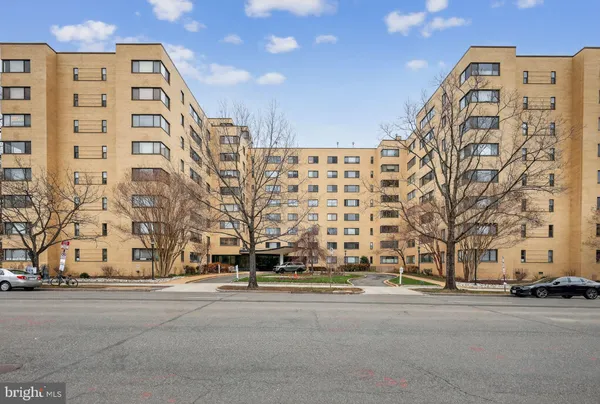 $1,800 | 3701 Connecticut Avenue Northwest, Unit 337, Washington, DC 20008