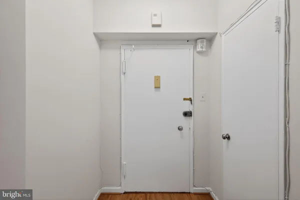 $1,800 | 3701 Connecticut Avenue Northwest, Unit 337, Washington, DC 20008