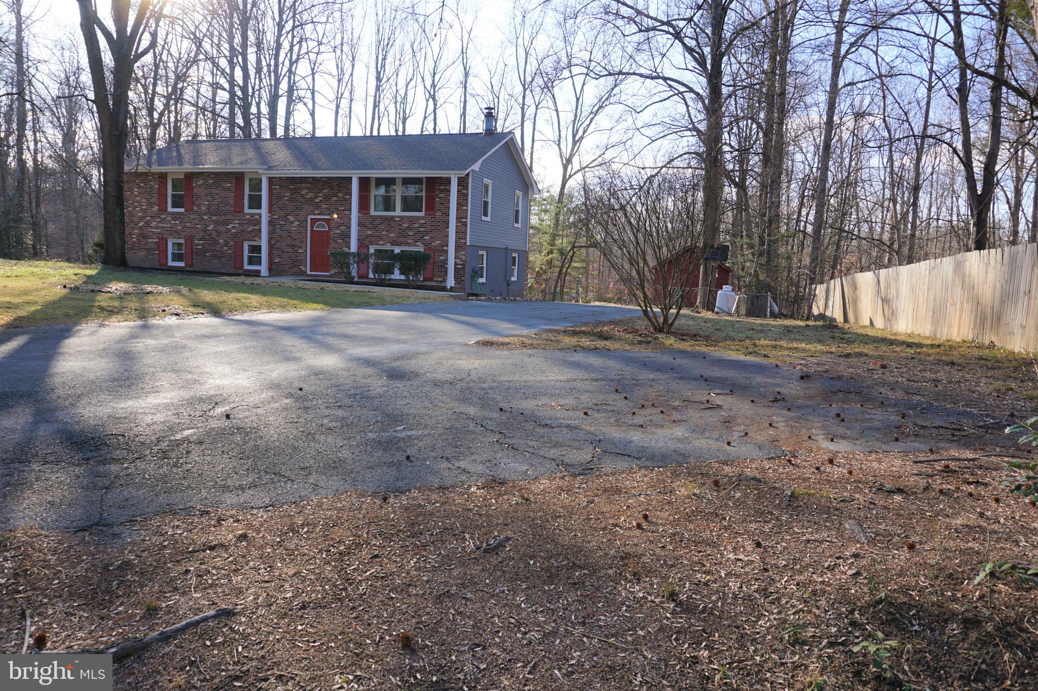 33 Rallye Lane Fredericksburg, VA 22405 - Photo 3 of 53 Long drive way for several vehicles to park