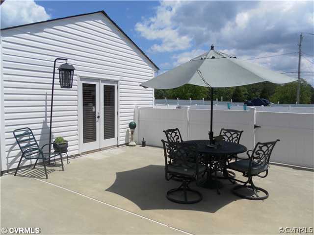 7500 Hickory Road Petersburg, VA 23803 - Photo 5 of 12 Exterior Front