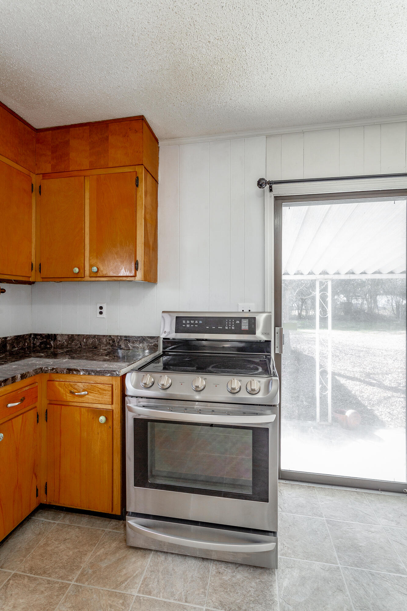 4210 Ealy Road Chattanooga, TN 37412 - Photo 18 of 36 1D8AD846-DD6A-4DFA-BCA3-D5C3A88C7380