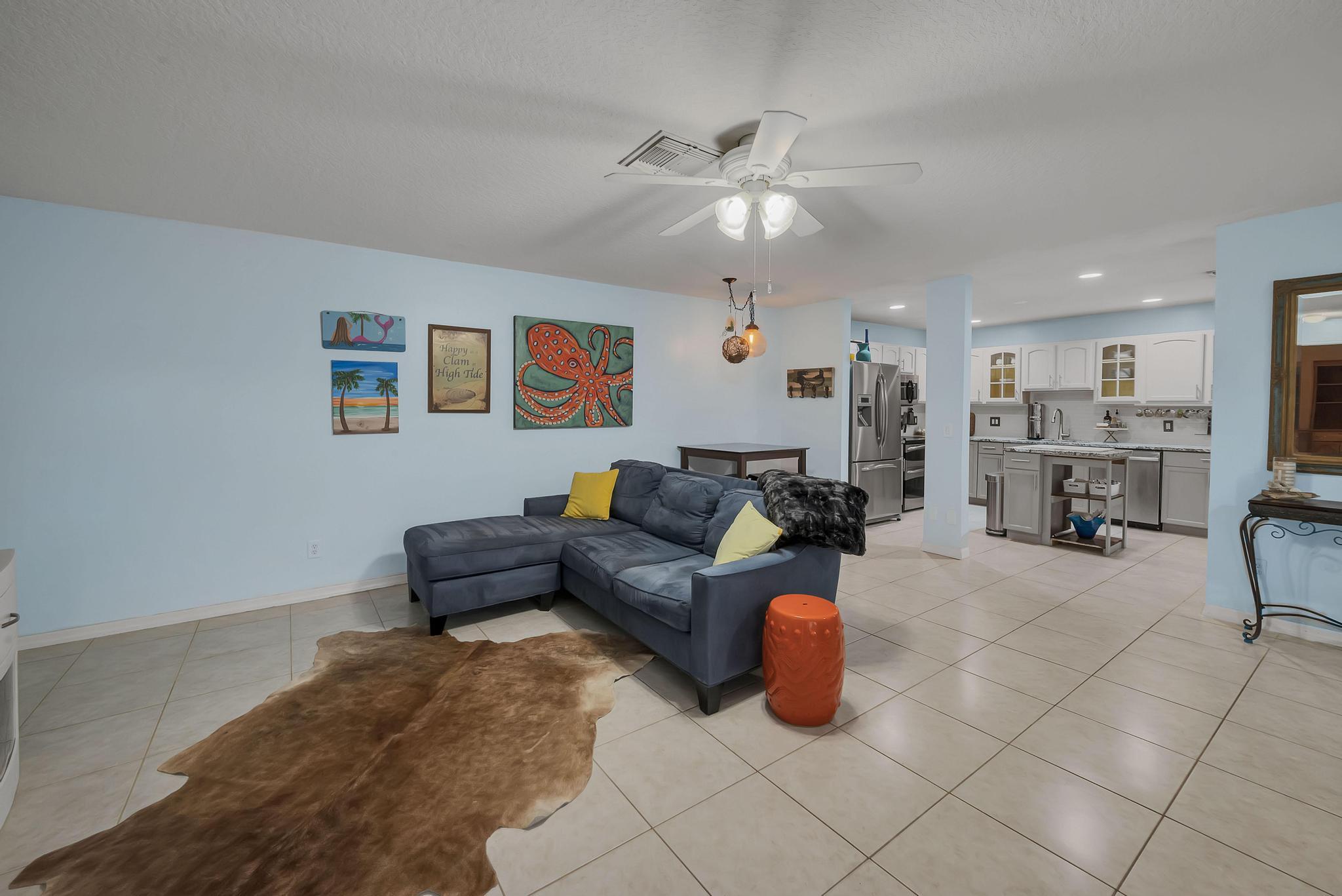 1329 Peppertree Trail, Unit A Fort Pierce, FL 34950 - Photo 5 of 18 AE145A9A-B46E-4FBE-9409-9F854D3050C9