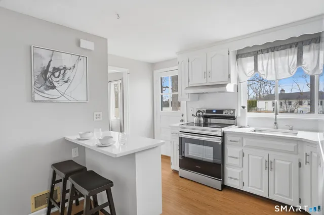 $339,000 | 169 Forest Drive, Wethersfield, CT 06109