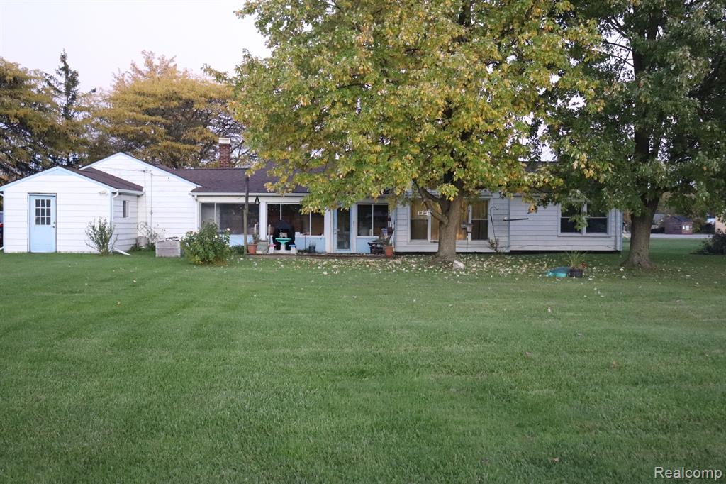 12021 Telegraph Road Carleton, MI 48117 - Photo 11 of 50