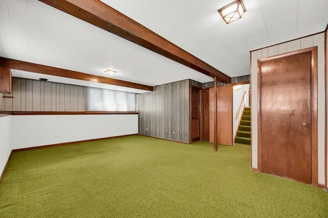 $255,999 | 511 West Arquilla Drive, Glenwood, IL 60425