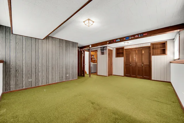 $255,999 | 511 West Arquilla Drive, Glenwood, IL 60425