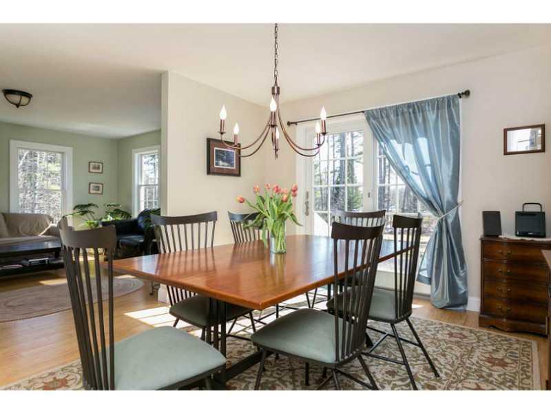 14 Omer Road Freeport, ME 04032 - Photo 11 of 30 Dining Room.