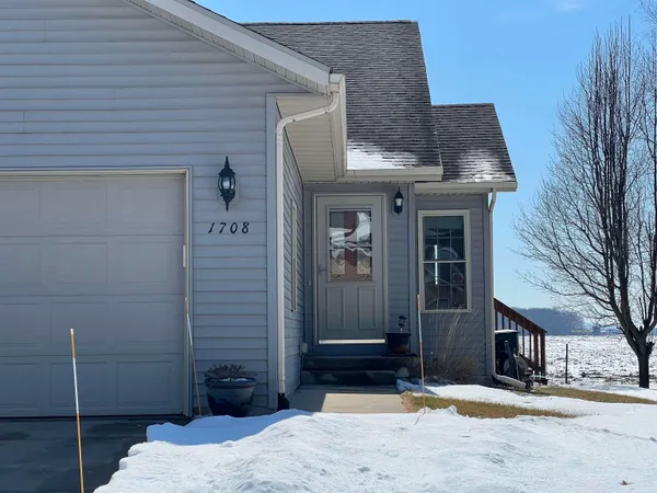 $355,000 | 1708 Bates Street, Sauk City, WI 53583