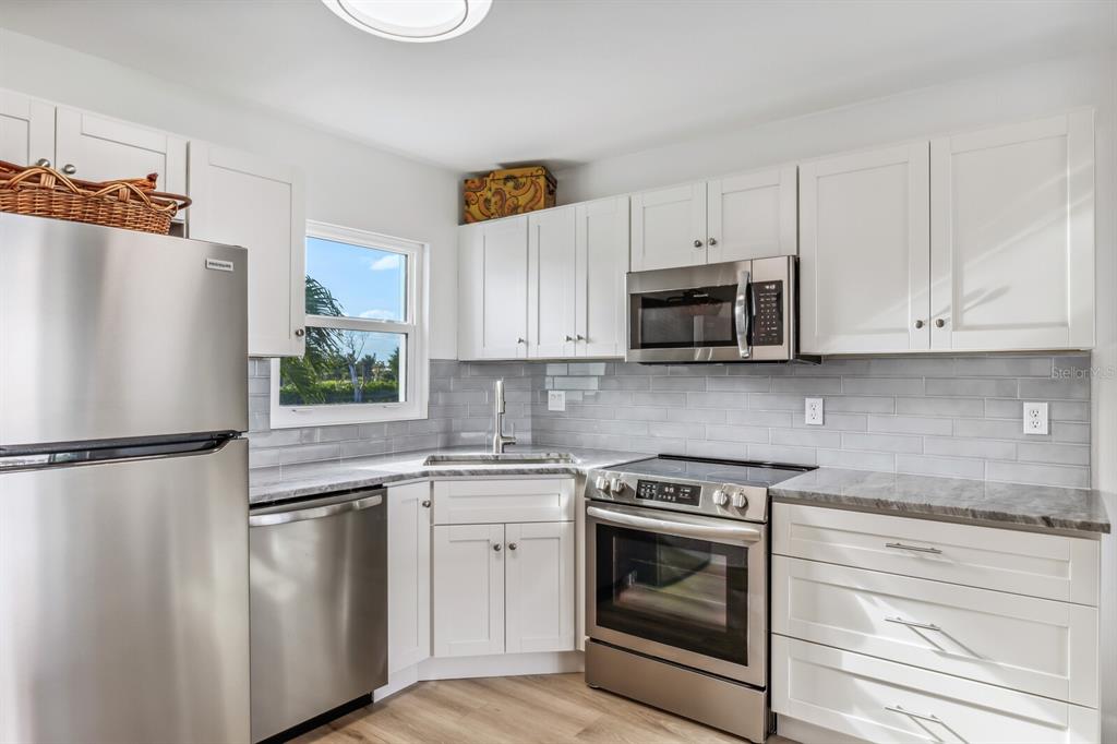 5852 Gasparilla Road, Unit M11 Boca Grande, FL 33921 - Photo 8 of 33