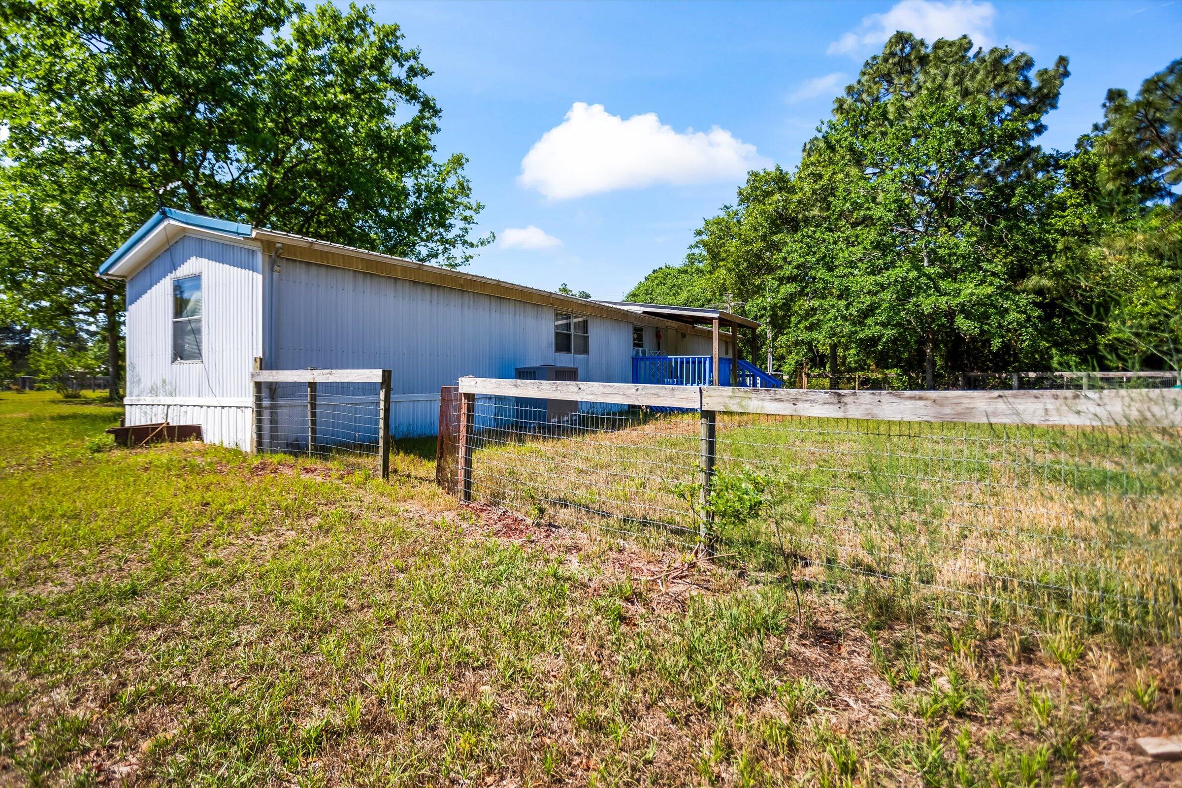 289 Beck Road Williston, SC 29853 - Photo 19 of 28