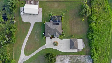 $1,795,000 | 6816 Hawkins Road, Sarasota, FL 34241
