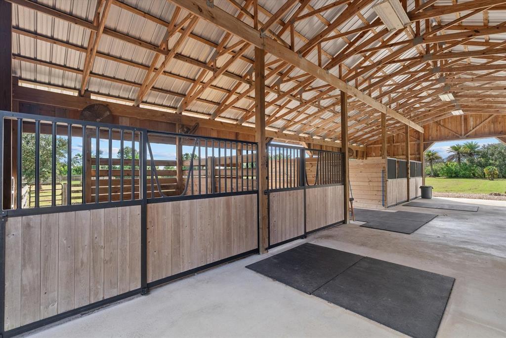 6816 Hawkins Road Sarasota, FL 34241 - Photo 46 of 60