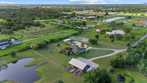 $1,795,000 | 6816 Hawkins Road, Sarasota, FL 34241