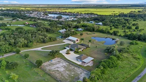 $1,795,000 | 6816 Hawkins Road, Sarasota, FL 34241