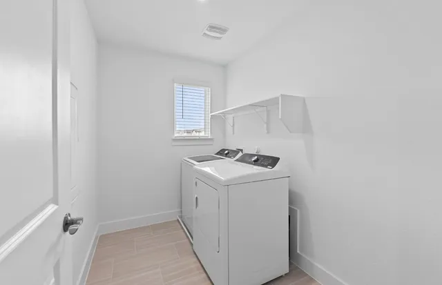 $351,990 | 526 Tailwind Drive, Kyle, TX 78640