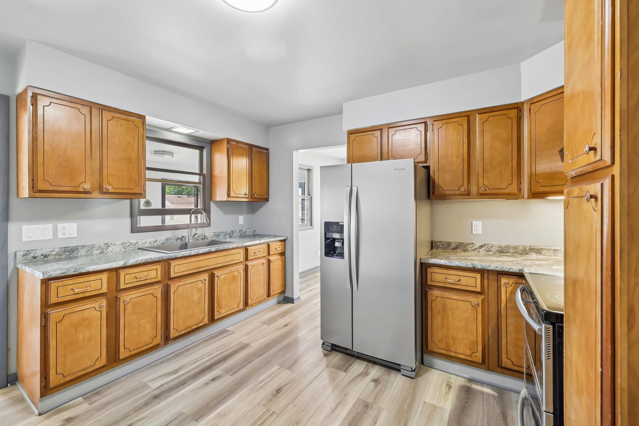 618 East Conant Street Portage, WI 53901 - Photo 5 of 19