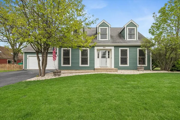 $430,000 | 200 Seafarer Drive, Third Lake, IL 60030