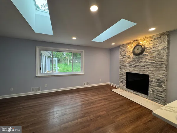 $3,900 | 7815 Rebel Drive, Annandale, VA 22003