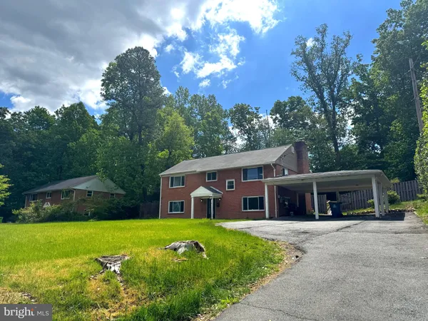 $3,900 | 7815 Rebel Drive, Annandale, VA 22003