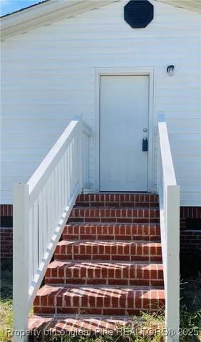 $170,000 | 14409 Highway 130, Maxton, NC 28364