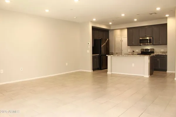 $2,500 | 2625 South Peppertree Drive, Unit 104, Gilbert, AZ 85295