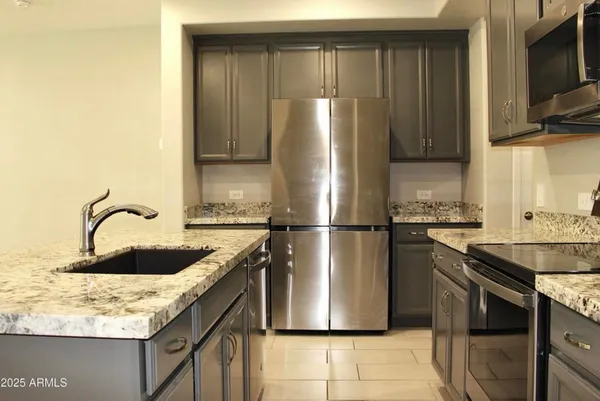$2,500 | 2625 South Peppertree Drive, Unit 104, Gilbert, AZ 85295