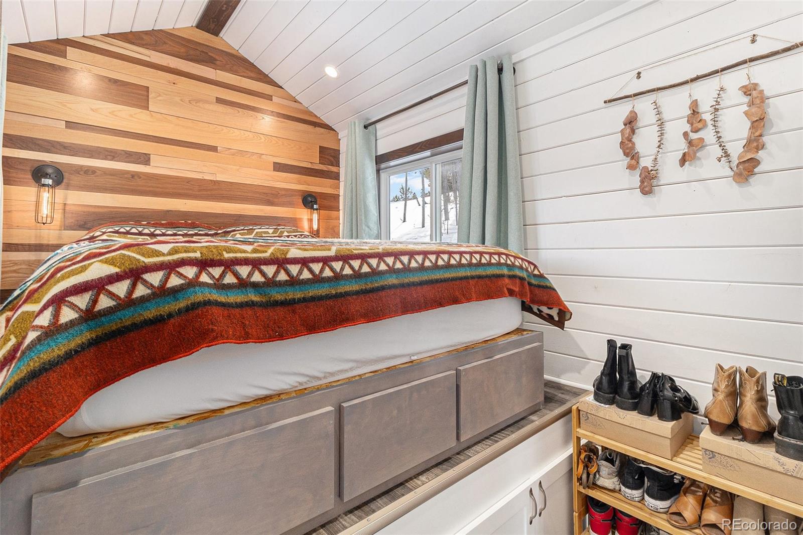 95 Tschaikovsky Road Black Hawk, CO 80422 - Photo 14 of 33