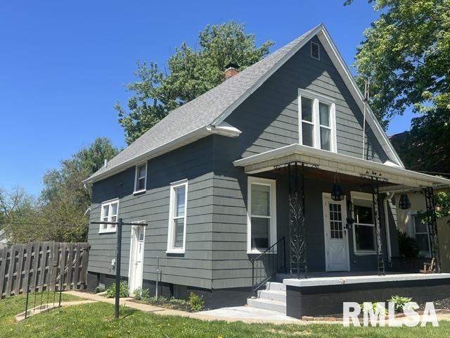 636 North 8th Avenue Canton, IL 61520 - Photo 1 of 33